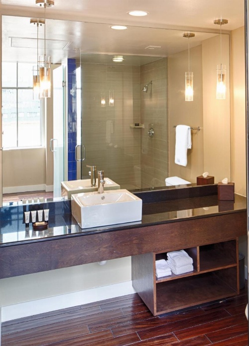 Hotel RL Baltimore Inner Harbor image 9